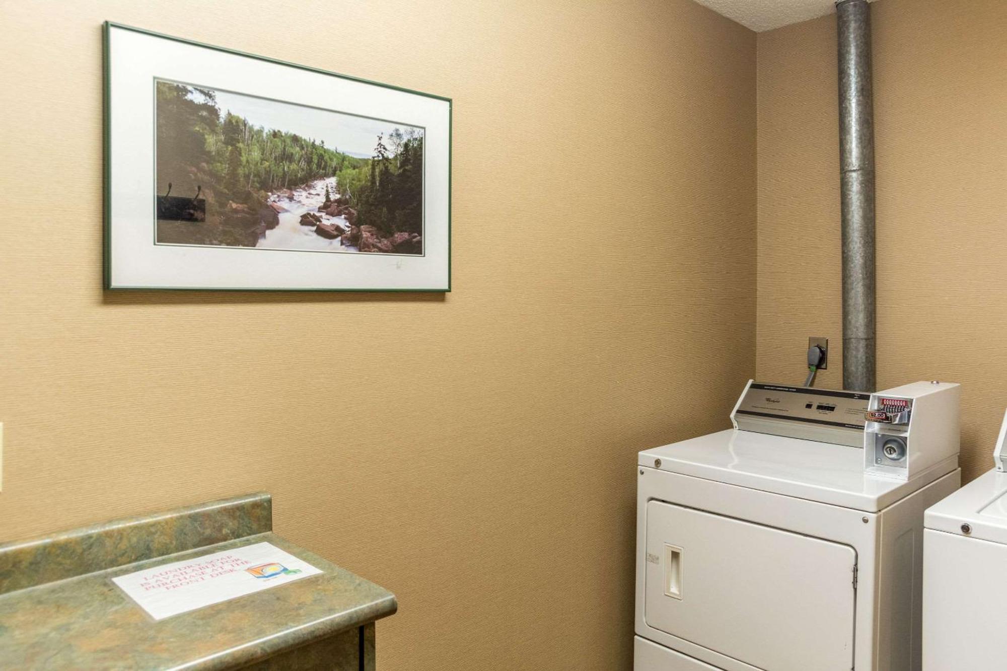 Comfort Inn West Duluth Bagian luar foto